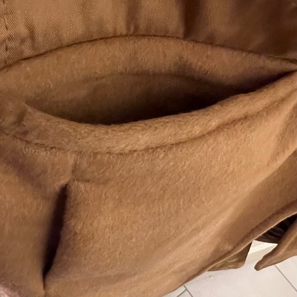 Banana Republic Wool Coat size medium, Fall 2023, women's sizing - Picture 11 of 16